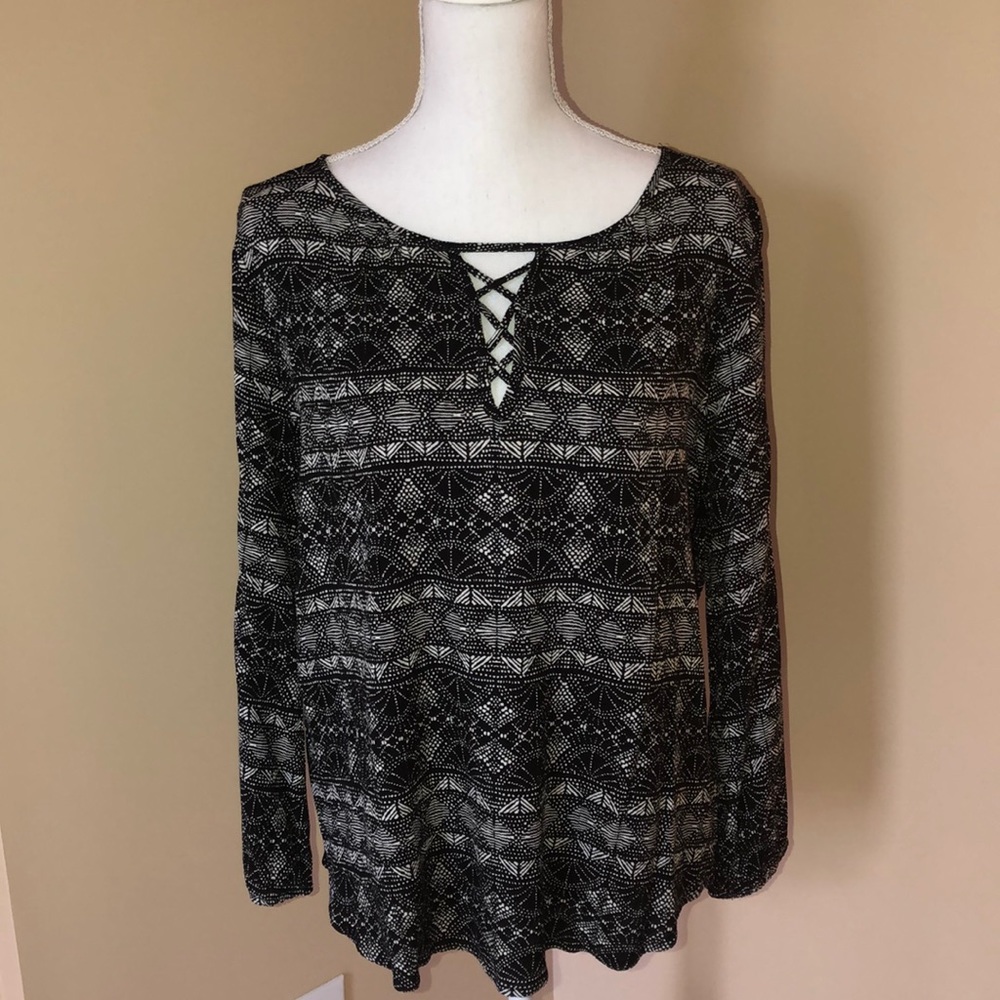 Stitch Fix Black and white top